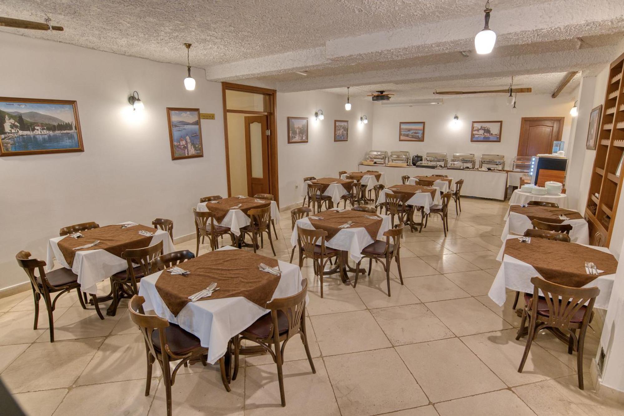 Garni Hotel Milica Herceg Novi Buitenkant foto