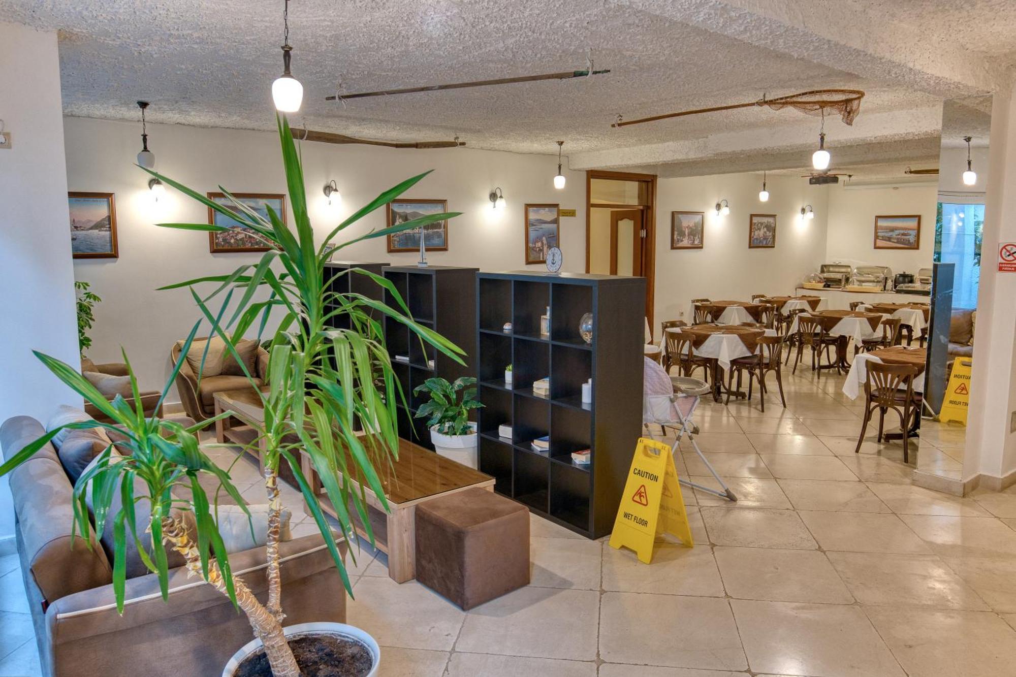 Garni Hotel Milica Herceg Novi Buitenkant foto