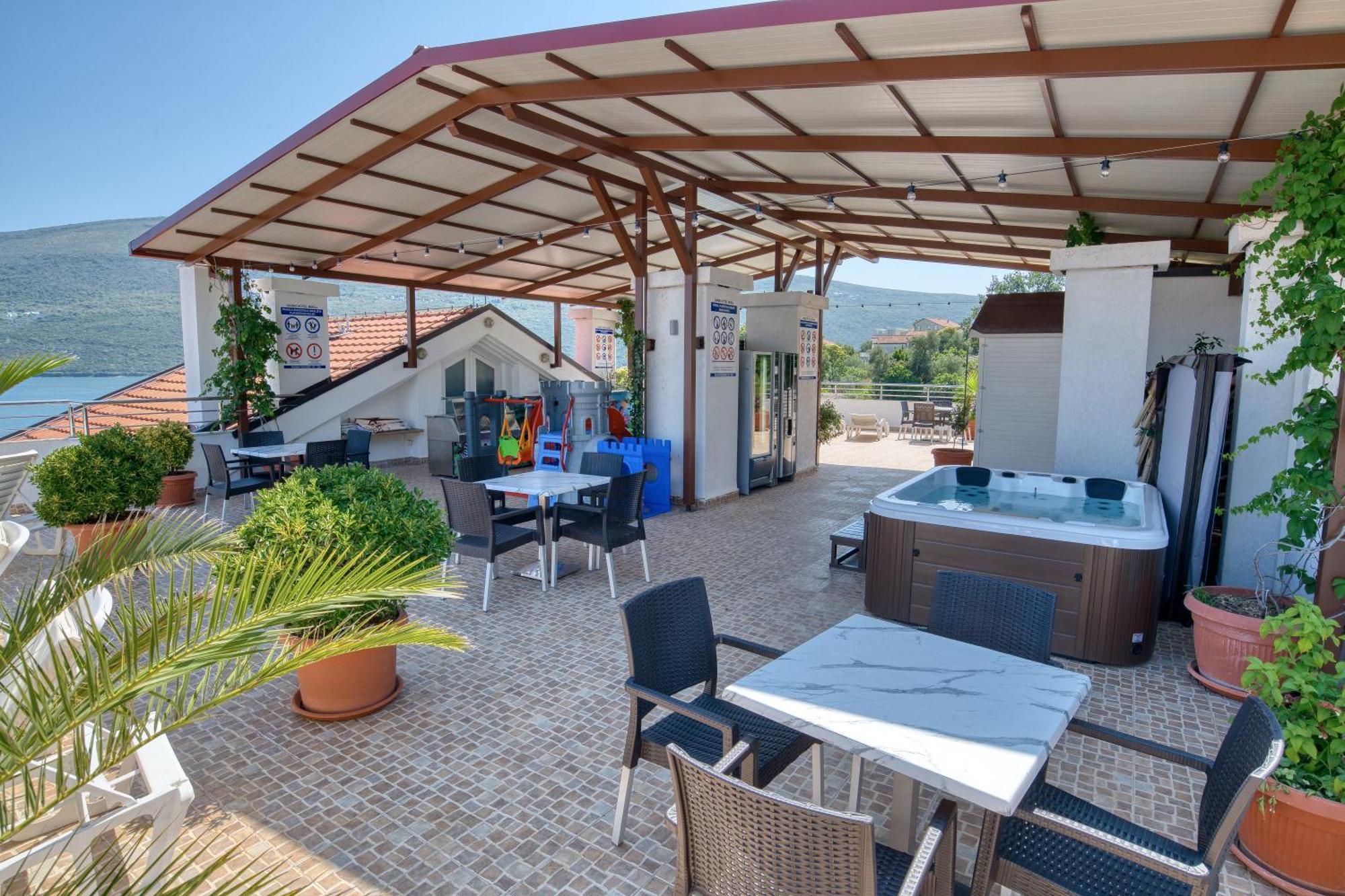 Garni Hotel Milica Herceg Novi Buitenkant foto