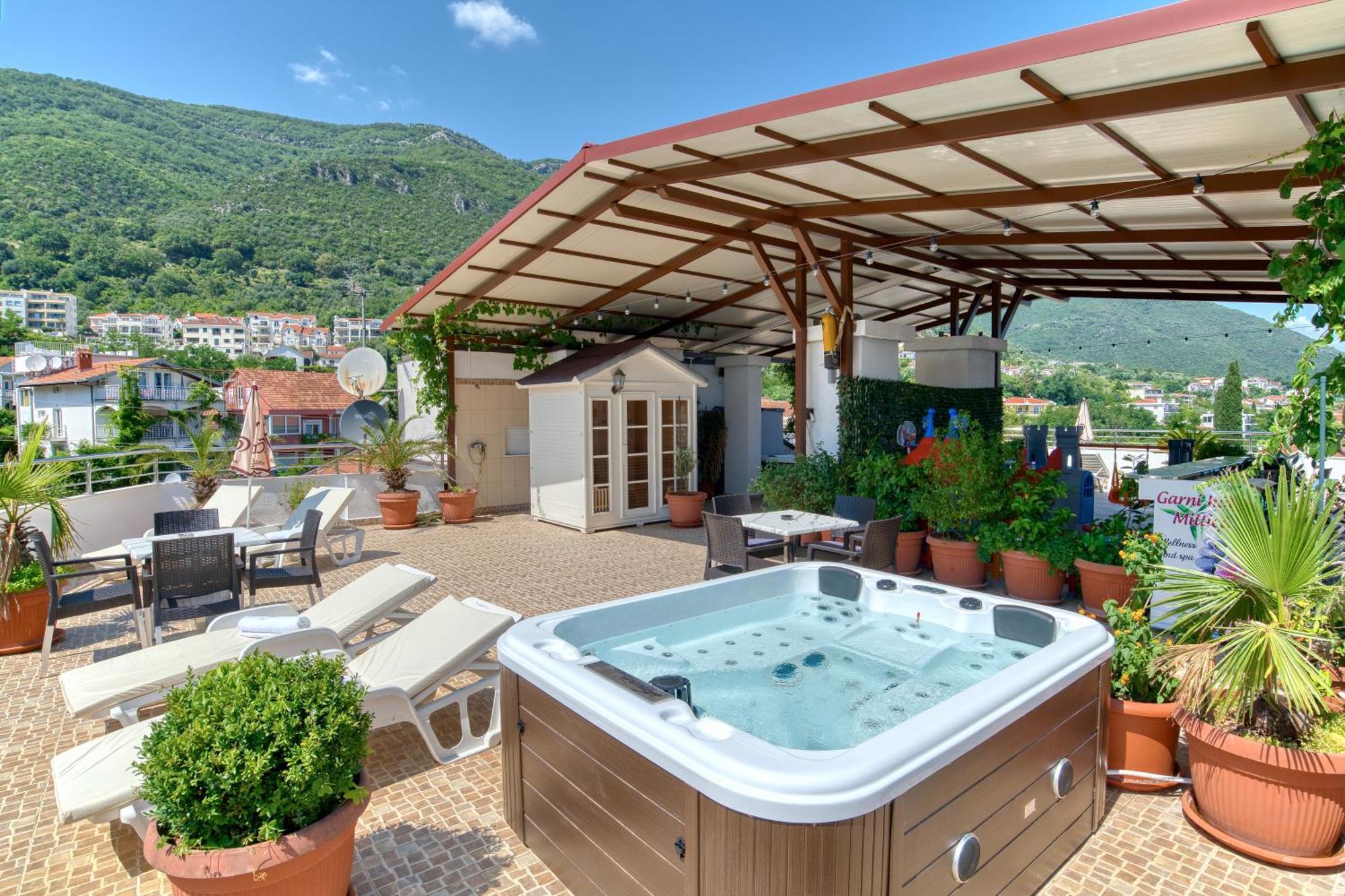 Garni Hotel Milica Herceg Novi Buitenkant foto