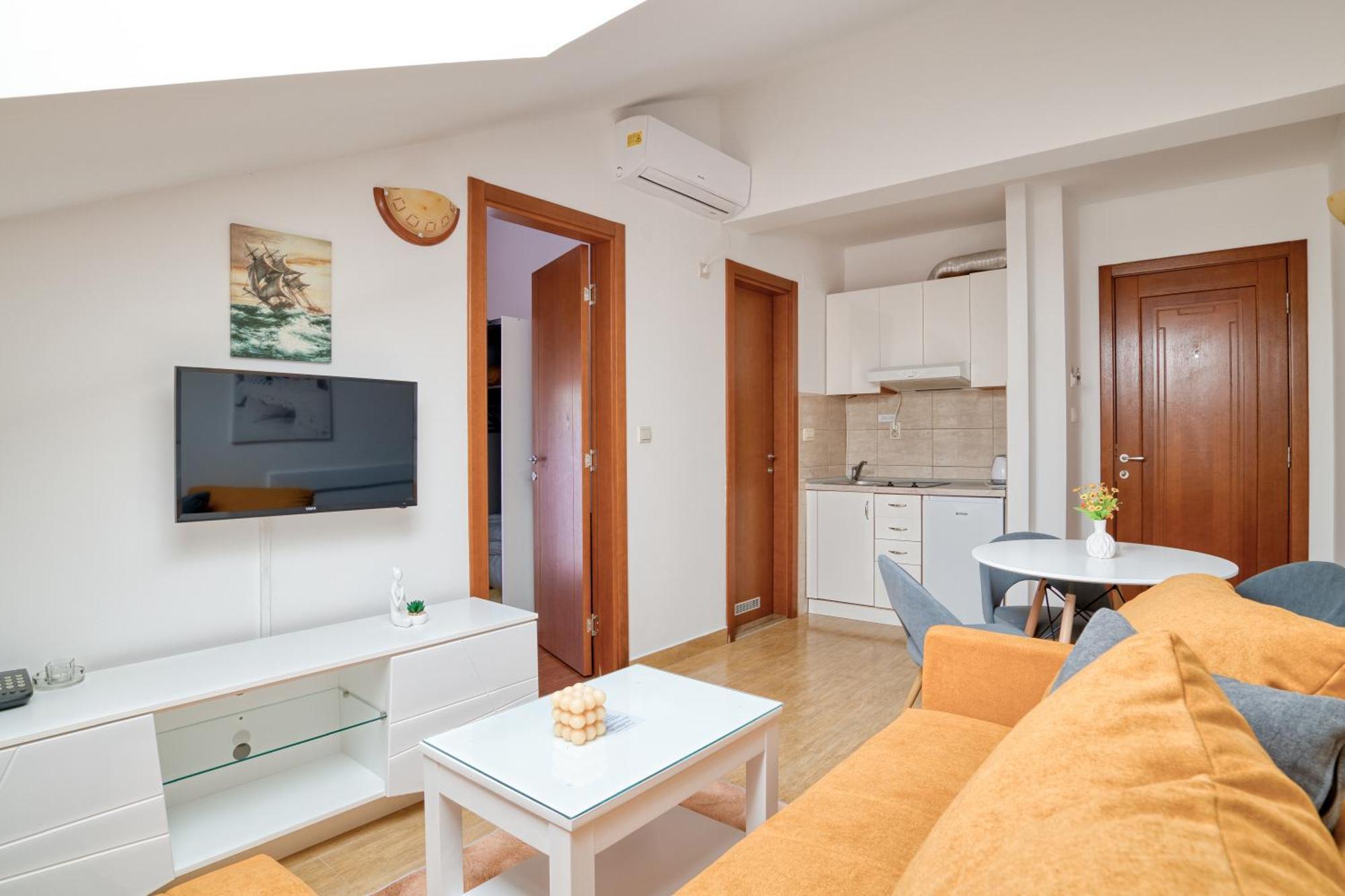 Garni Hotel Milica Herceg Novi Buitenkant foto